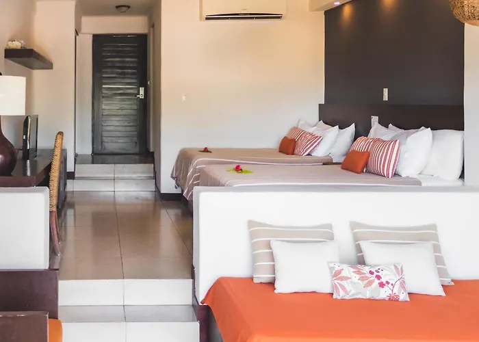 Las Flores Resort