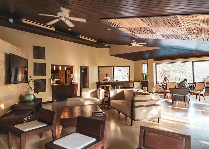 Las Flores Resort